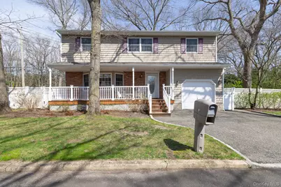 97 Krispin Lane, East Setauket, NY 11733 - Photo 1