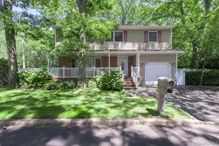 97 Krispin Ln, East Setauket, NY 11733 - Photo 2