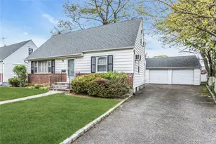 46 Rhodes Dr, New Hyde Park, NY 11040 - Photo 2