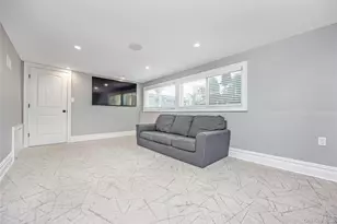 42 Sandy Ln, Massapequa, NY 11758 - Photo 22