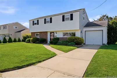 802 Nebraska Avenue, Bay Shore, NY 11706 - Photo 2
