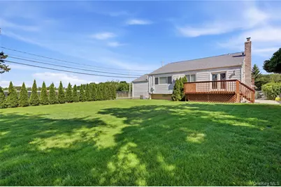 802 Nebraska Avenue, Bay Shore, NY 11706 - Photo 26