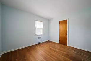 28 Miller St, Glen Cove, NY 11542 - Photo 16