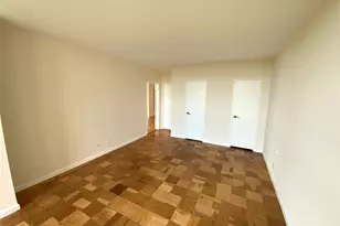 271-10 Grand Central Pkwy, Floral Park, NY 11005 - Photo 14