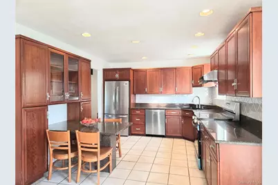 2585 Farsund Drive, Yorktown Heights, NY 10598 - Photo 4