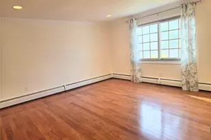 2585 Farsund Dr, Yorktown Heights, NY 10598 - Photo 12