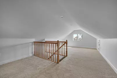 21 Bird Lane, Hicksville, NY 11801 - Photo 12