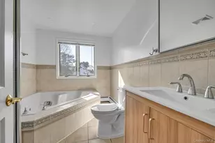 21 Bird Ln, Hicksville, NY 11801 - Photo 18