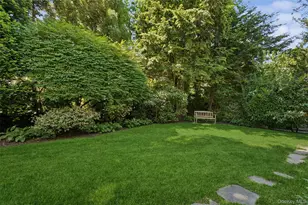 51 Vine Rd, Larchmont, NY 10538 - Photo 30