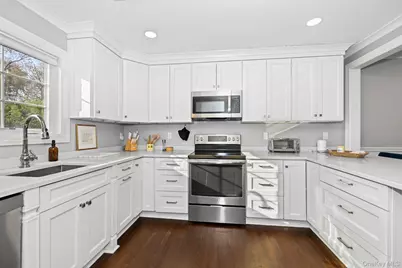 15 Maryland Avenue, Armonk, NY 10504 - Photo 12