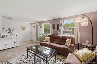 303 Parr Meadow Drive #3C, Newburgh, NY 12550 - Photo 6