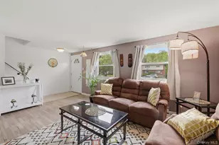 303 Parr Meadow Dr, Newburgh, NY 12550 - Photo 6