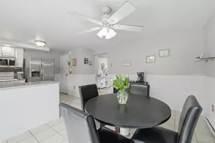 303 Parr Meadow Dr, Newburgh, NY 12550 - Photo 16