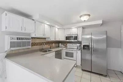 303 Parr Meadow Drive #3C, Newburgh, NY 12550 - Photo 12
