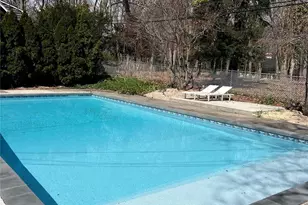 33 Hillside Rd, Stony Brook, NY 11790 - Photo 2