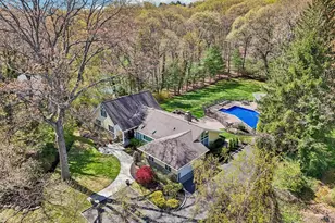27 Treeview Dr, Melville, NY 11747 - Photo 4