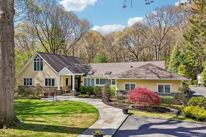 27 Treeview Drive, Melville, NY 11747 - Photo 2