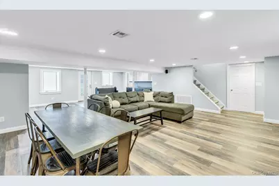 41 Yoakum Street, Farmingdale, NY 11735 - Photo 30