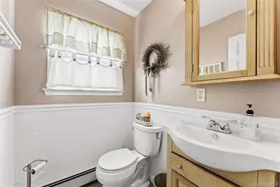 157 Garden Place, West Hempstead, NY 11552 - Photo 10