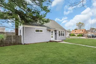 1047 Windermere Rd, Franklin Square, NY 11010 - Photo 18