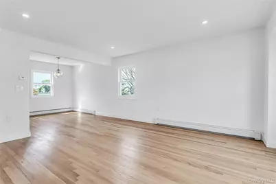 1047 Windermere Road, Franklin Square, NY 11010 - Photo 4