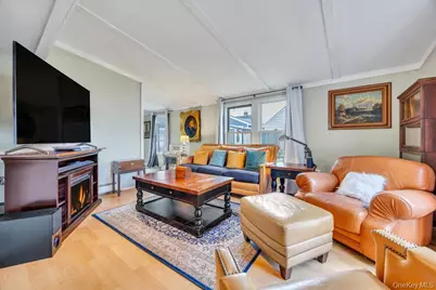 54 Polaris Drive, Levittown, NY 11756 - Photo 8