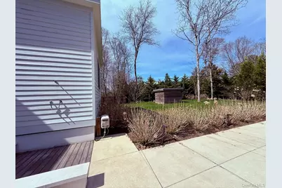 323 Division Street, Sag Harbor, NY 11963 - Photo 22