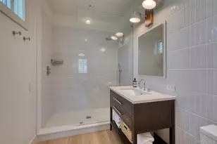 323 Division St, Sag Harbor, NY 11963 - Photo 18