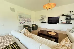 323 Division St, Sag Harbor, NY 11963 - Photo 4