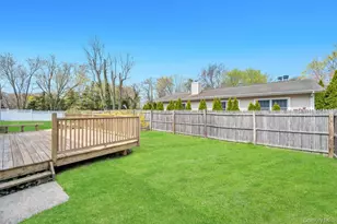5 Julia Cir, East Setauket, NY 11733 - Photo 24