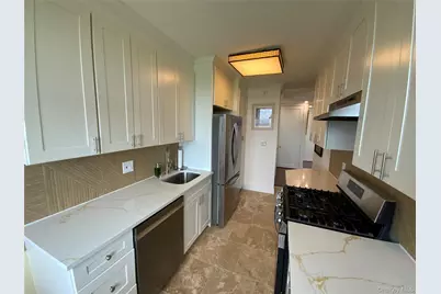 27010 Grand Central Parkway #19O, Floral Park, NY 11005 - Photo 10