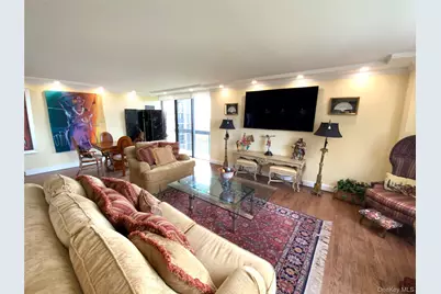 27010 Grand Central Parkway #19O, Floral Park, NY 11005 - Photo 6