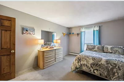 225 Bayview Avenue, East Islip, NY 11730 - Photo 22