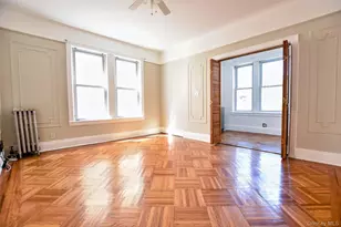 18-44 21st Dr, Astoria, NY 11105 - Photo 4