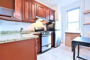 18-44 21st Dr, Astoria, NY 11105 - Photo 30
