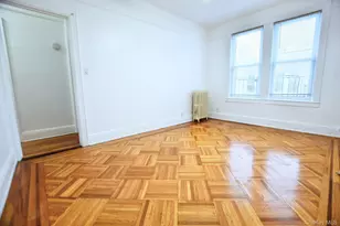 18-44 21st Dr, Astoria, NY 11105 - Photo 34