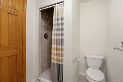 9215 68th Avenue, Forest Hills, NY 11375 - Photo 32