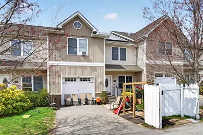 9 Maple Avenue, Bloomingburg, NY 12721 - Photo 2