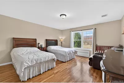 9 Maple Avenue, Bloomingburg, NY 12721 - Photo 24