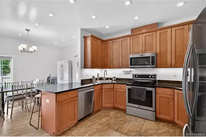 9 Maple Avenue, Bloomingburg, NY 12721 - Photo 6