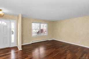 38 Memorial Blvd, East Moriches, NY 11940 - Photo 4