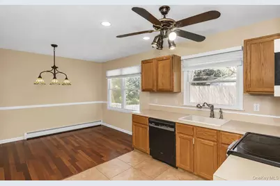 38 Memorial Boulevard, East Moriches, NY 11940 - Photo 6