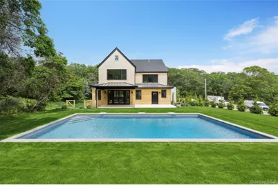 57 Newtown Road, Hampton Bays, NY 11946 - Photo 18