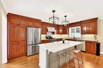 228 Sarles Lane, Pleasantville, NY 10570 - Photo 8