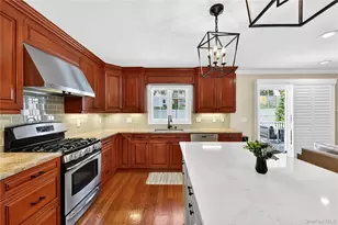 228 Sarles Ln, Pleasantville, NY 10570 - Photo 10