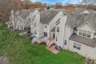23 Cranberry Cir, Medford, NY 11763 - Photo 34