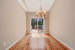 23 Cranberry Cir, Medford, NY 11763 - Photo 8
