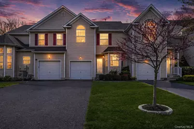 23 Cranberry Circle, Medford, NY 11763 - Photo 2