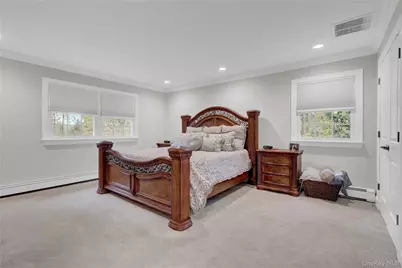 34 Hemingway Drive, Dix Hills, NY 11746 - Photo 30