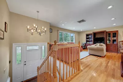 6 Foxwood Lane, Thornwood, NY 10594 - Photo 2